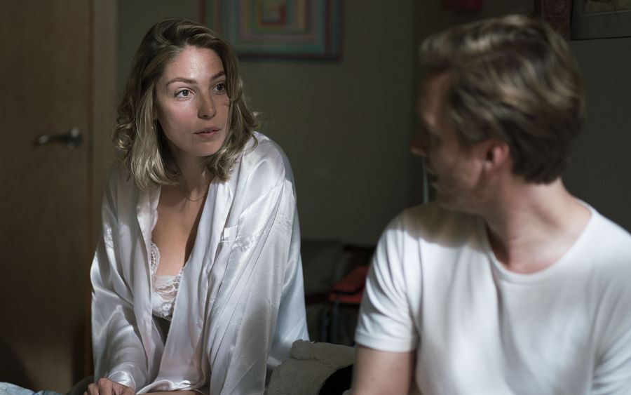 Cuéntame cómo pasó - Toni se va a la guerra a cubrir el conflicto