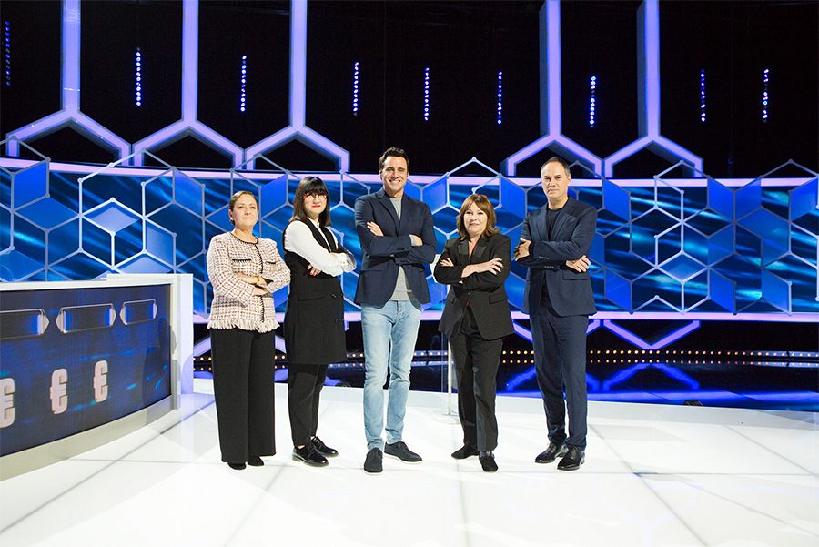 Paz, Lilit, Ruth y Erundino, cuatro Cazadores de lujo