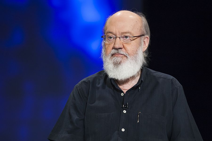 Sesión doble especial en 'Versión española' dedicada a José Luis Cuerda