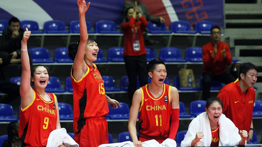 Las jugadoras chinas celebran la victoria