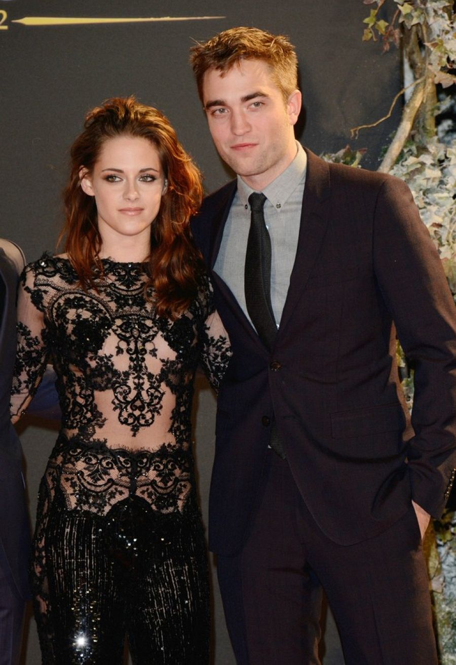 Kristen Stewart y su compañero de reparto Robert Pattinson