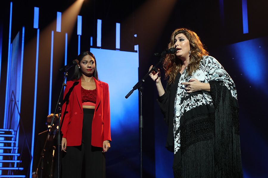 Nia y Estrella Morente cantan 