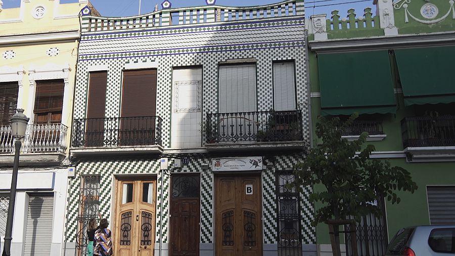 Escala Humana - Todo es color - El Cabanyal