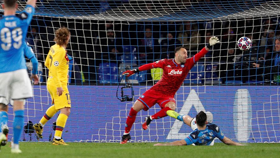 Griezmann anota el tanto del empate para el Barça frente al Nápoles