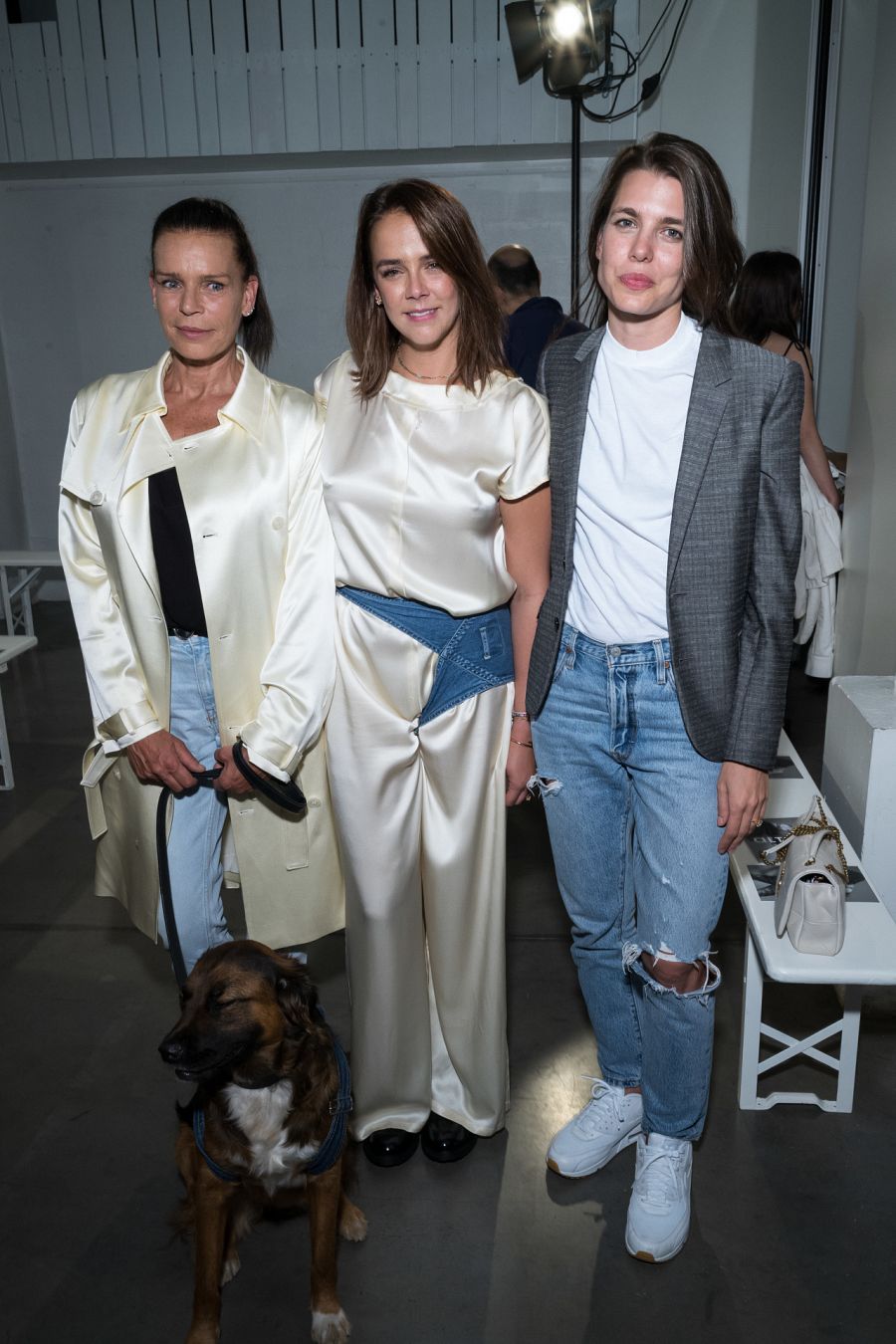 Estefanía de Mónaco, Pauline Ducruet y Carlota Casiraghi en el primer desfile de Pauline