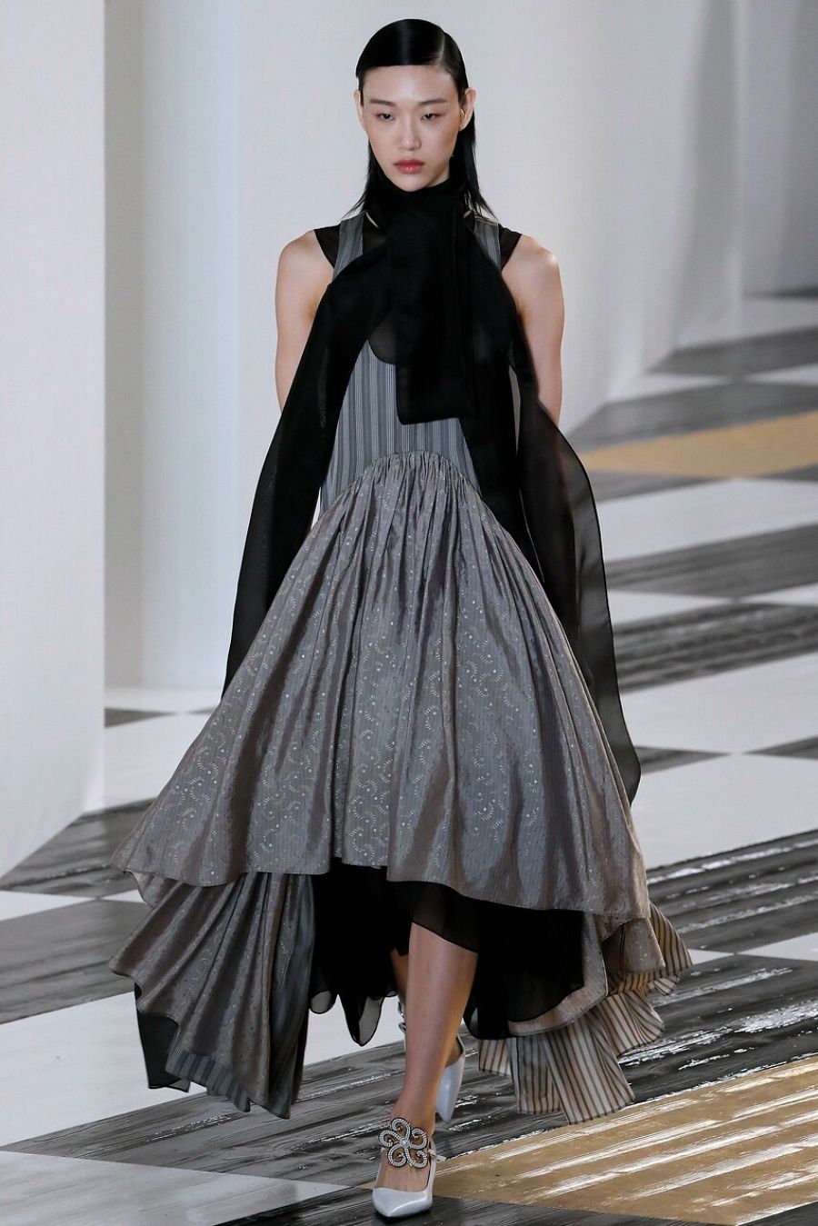 Loewe reinventa el historicismo español