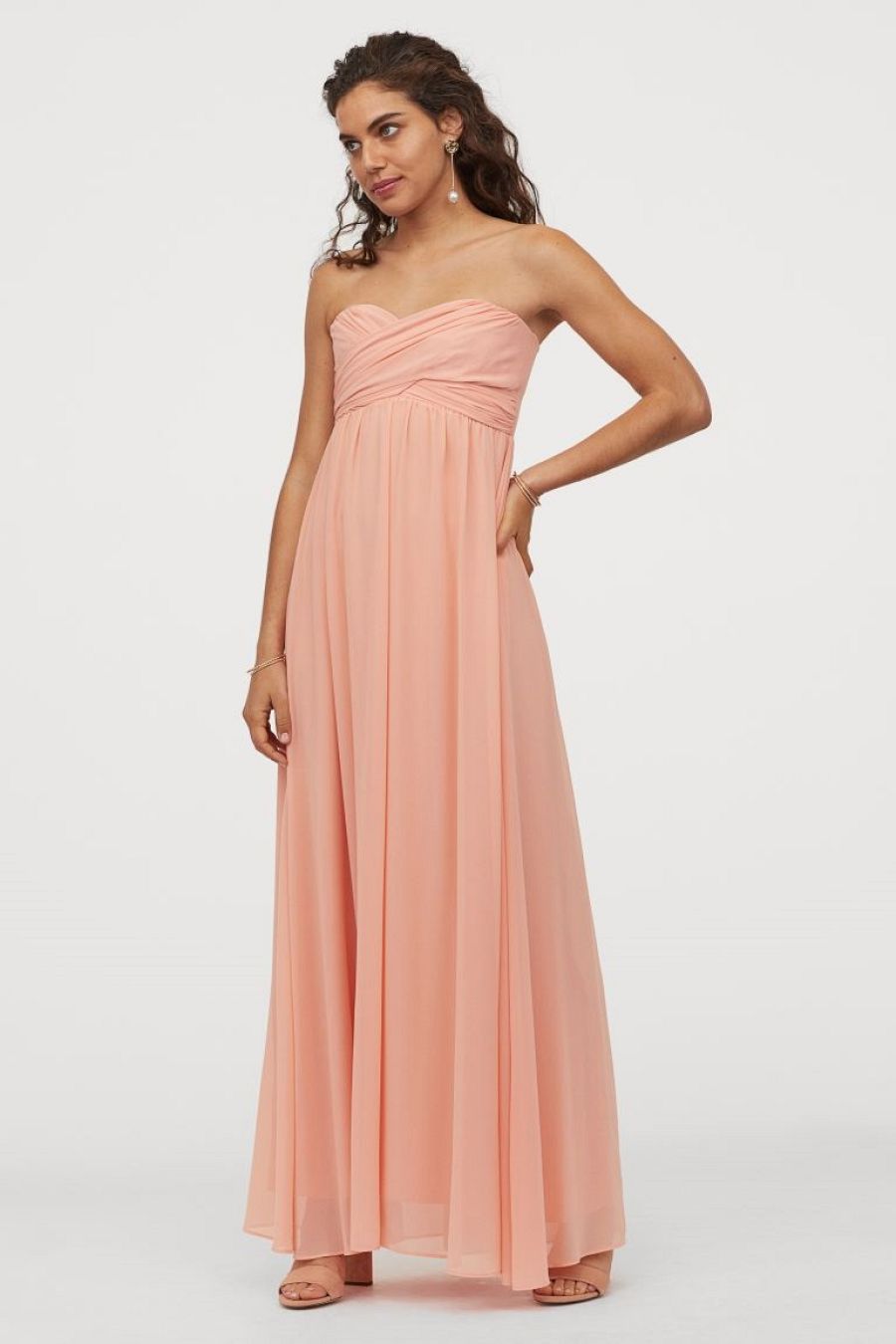 Vestido liso palabra de honor y escote corazón