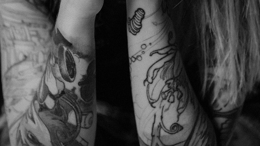 Algunos de los tatuajes de María Cabañas (Customizarte)