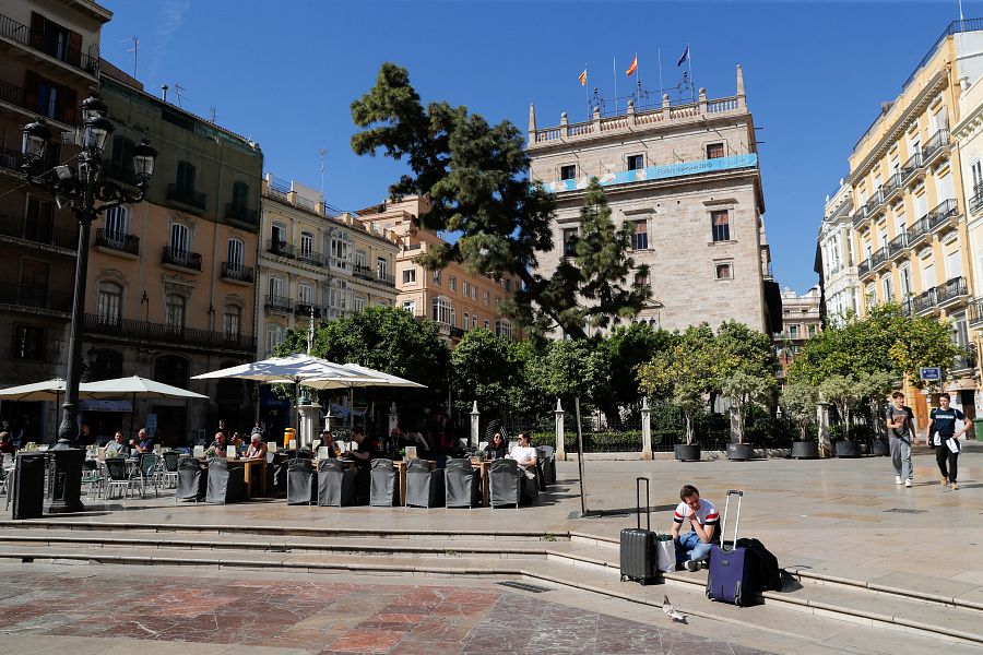 Un hombre de 69 años de Valencia, la primera muerte con coronavirus en España.
