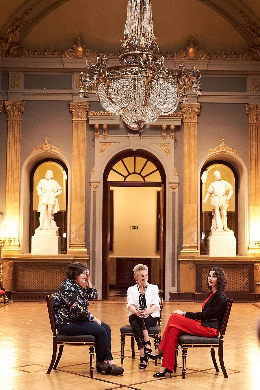 'Mujeres en La 2' refleja la lucha de las juezas para derribar el tech