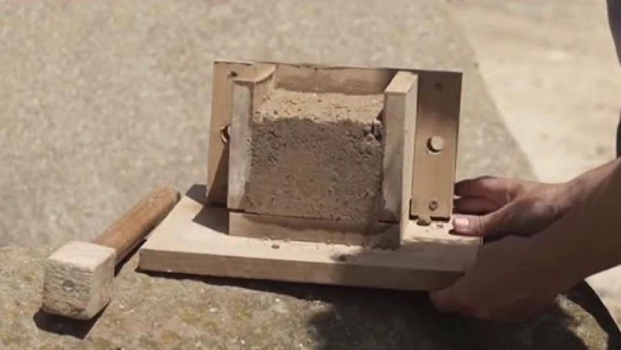 Tapial block, tierra prensada