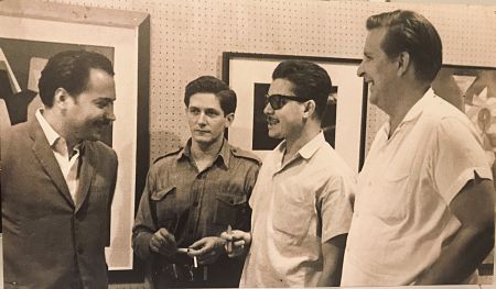 Häsler en una exposición con pintores cubanos