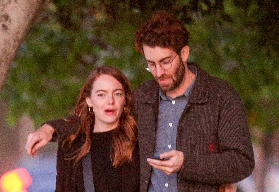 Emma Stone y Dave McCary han tenido que aplazar su boda por la pandemia de coronavirus