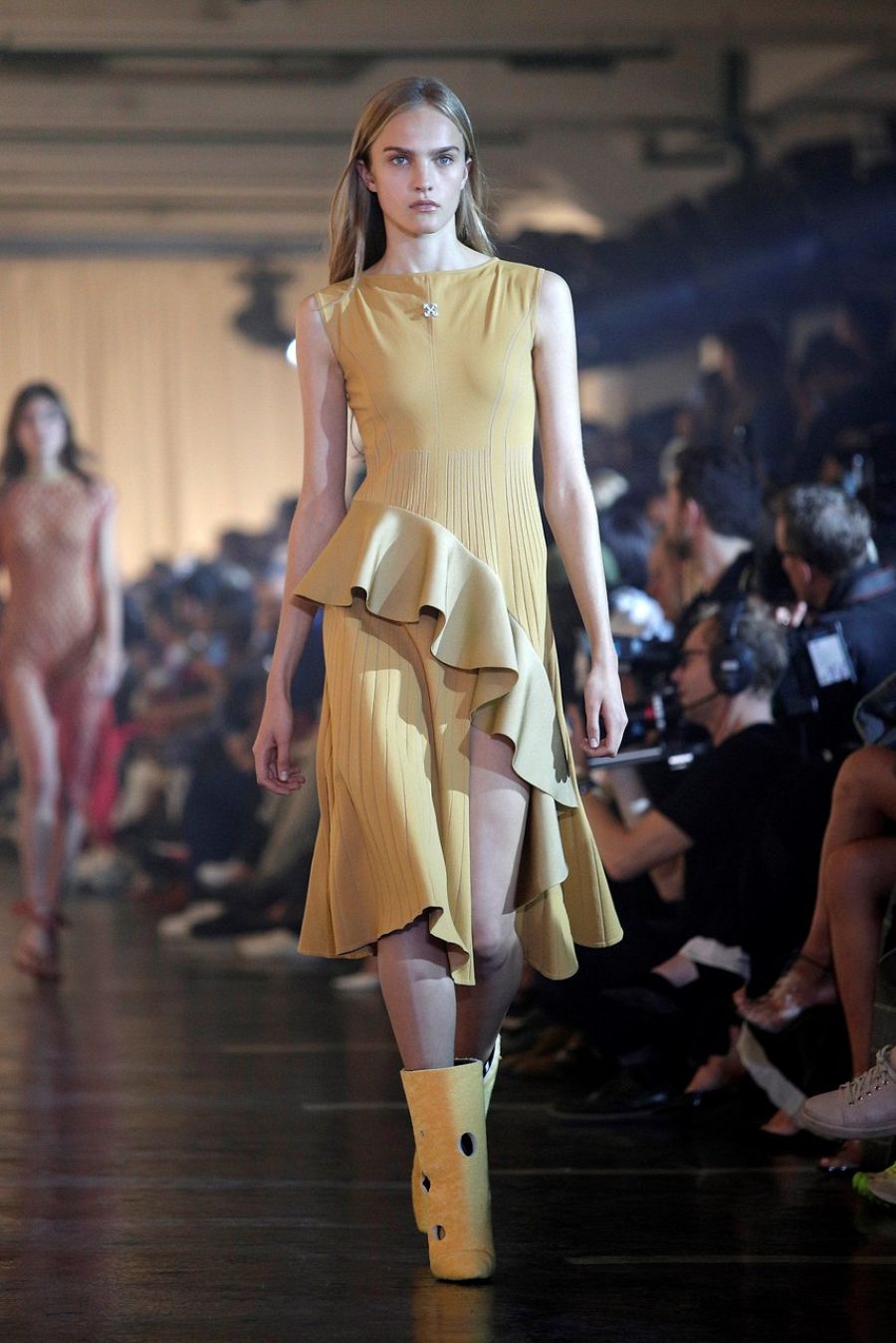 Off-White, propuesta para el verano de 2020.