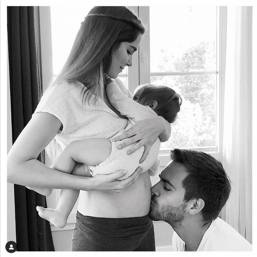 Natalia Sánchez y Marc Clotet anunciaban con esta foto que esperaban a su segundo hijo
