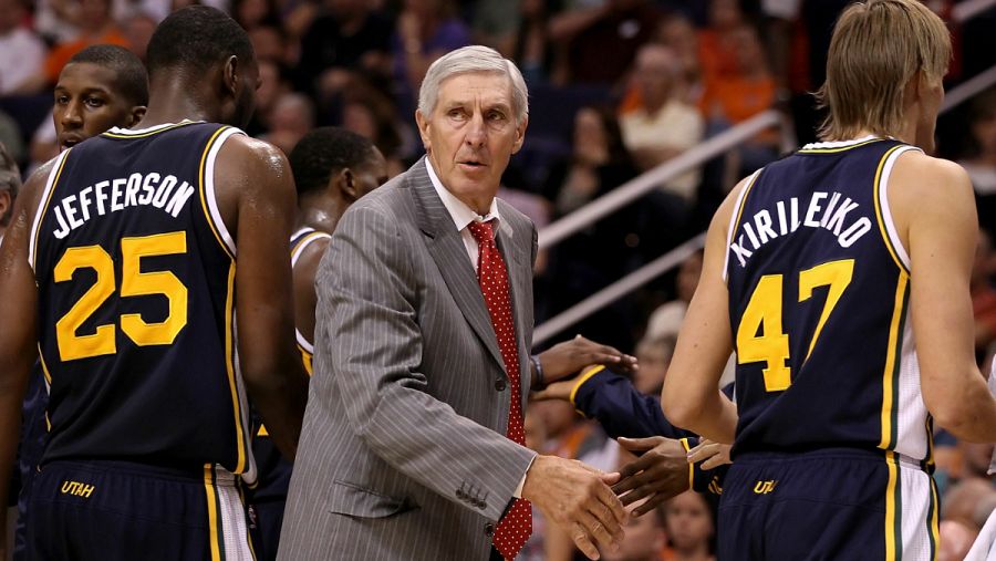 Imagen: Jerry Sloan, en una de sus últimas temporadas en el banquillo de los Jazz