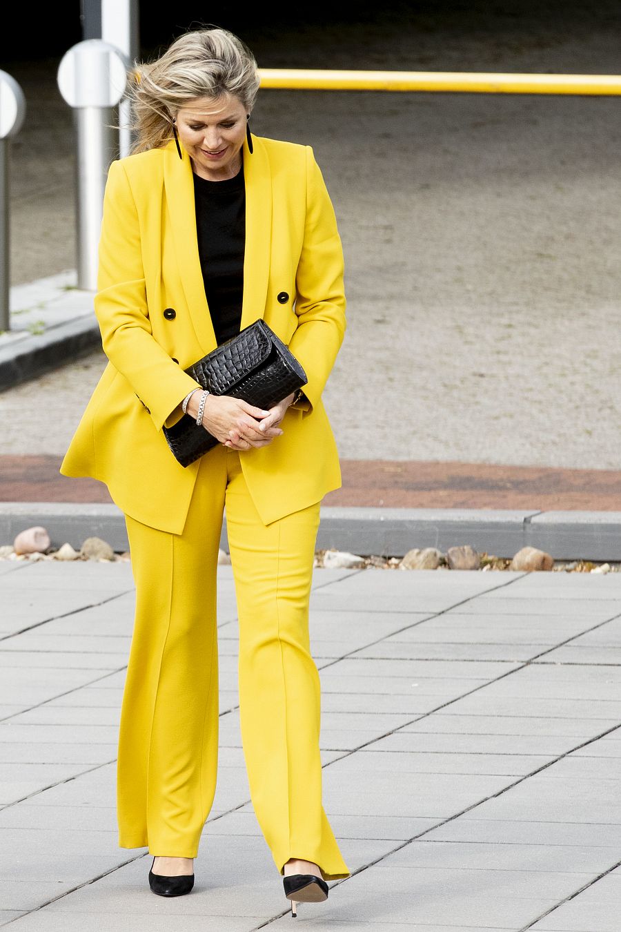 Máxima de Holanda con el traje amarillo de Zara que también posee Ivanka Trump