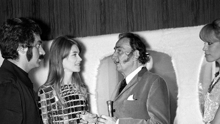 Rabanne com Françoise Hardy, Dalí y Amanda Lear