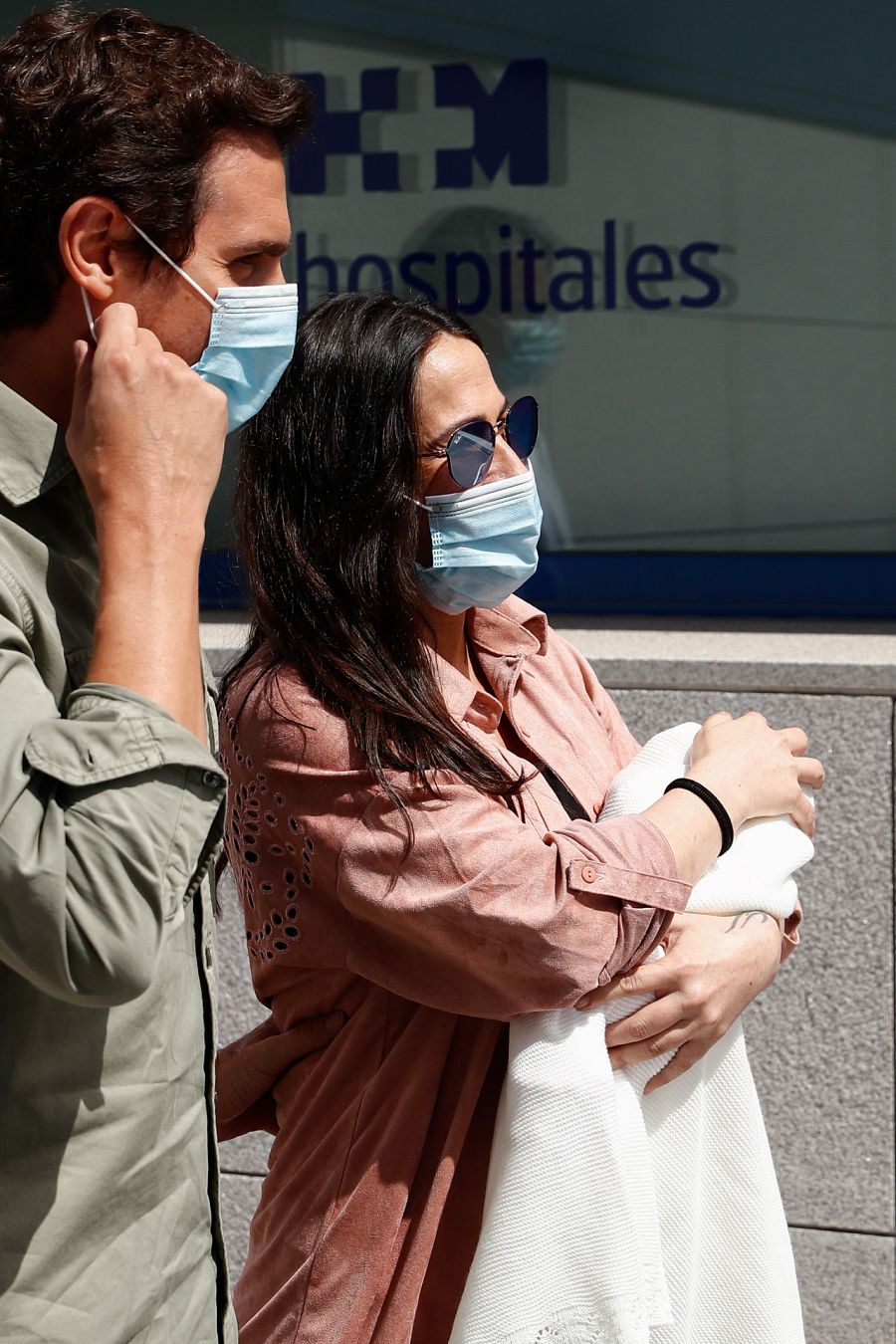 MALU Y ALBERT RIVERA CON SU HIJA LUCIA