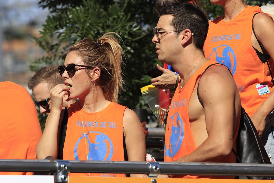Mario Casas y Blanca Suárez en el Orgullo de Madrid 2019