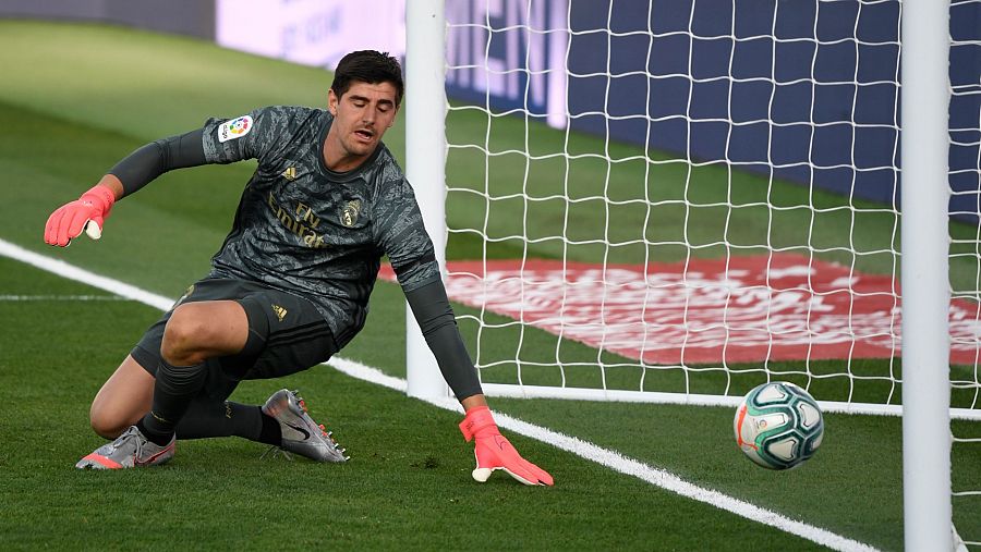 Por ahí se le coló a Courtois el rebote de Bigas en el primer gol del Eibar