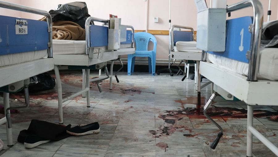 Sala de maternidad después del atentado.
