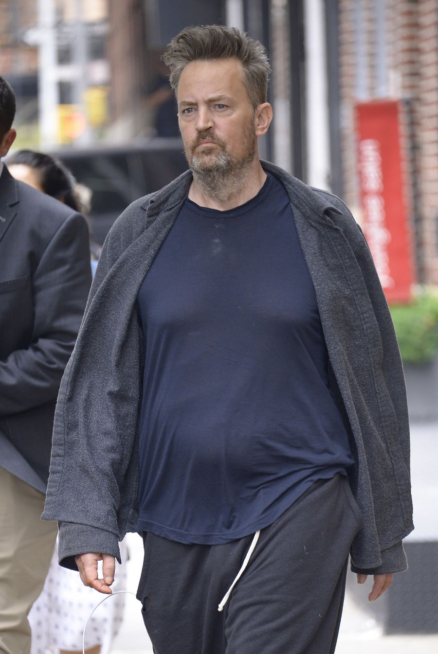 Matthew Perry paseando por Nueva York
