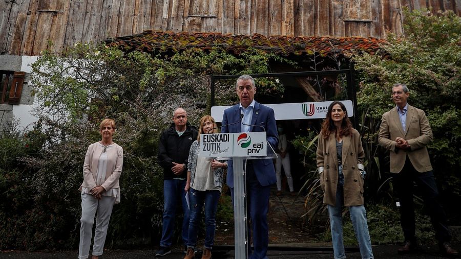 Íñigo Urkullu en el Parque Natura de Pagoeta
