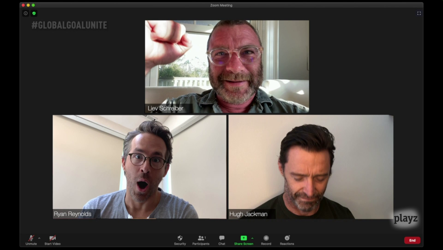 Ryan Raynolds, motivadísimo en la reunión de los X-Men.