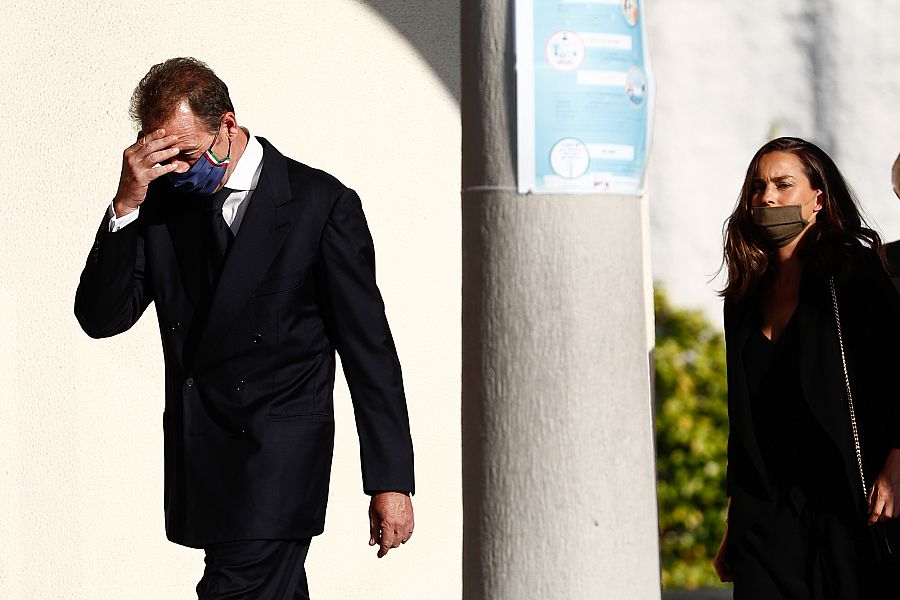 Alessandro Lequio y Maria Palacios a la llegada al funeral en memoria de Alex Lequio en Madrid.