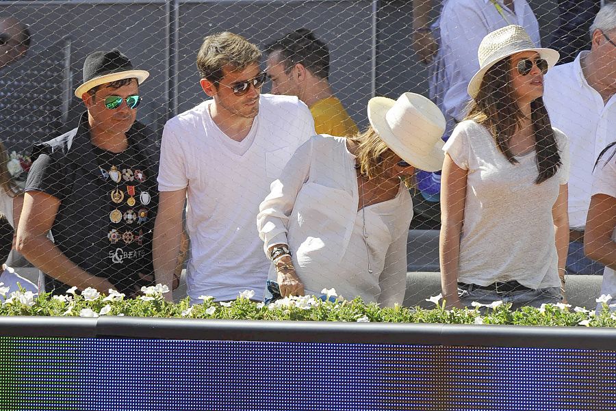 Alejandro Sanz, Iker Casillas, Sara Carbonero yRaquel Pereradurante el Open de Madrid en 2014