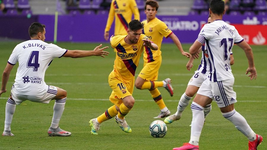 Imagen: Messi, rodeado de rivales