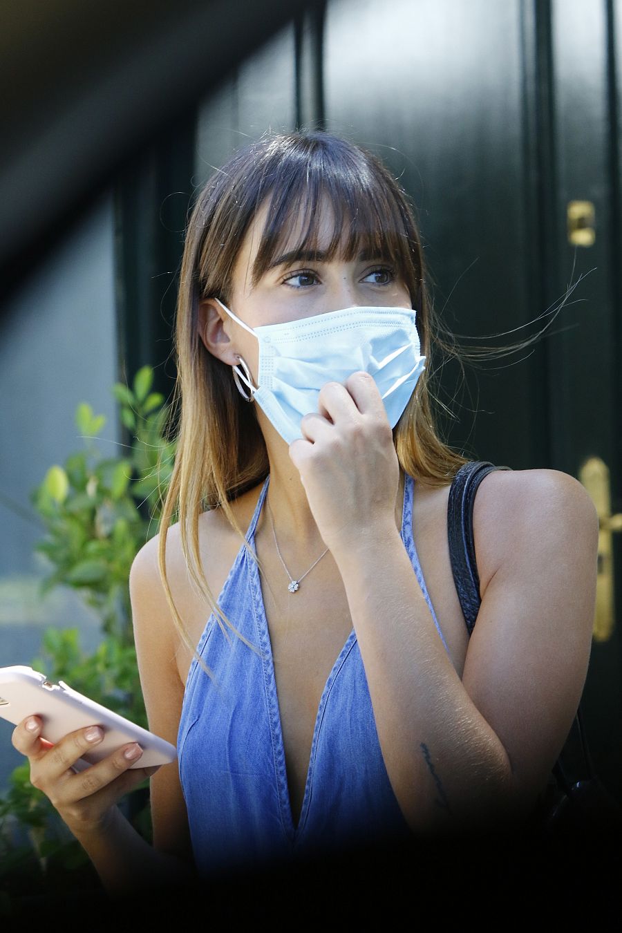 Aitana Ocaña, con mascarilla en un restaurante de Madrid