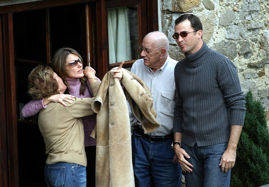 El príncipe Felipe y Letizia disfrutan de una comida familiar en casa de los abuelos paternos de la princesa
