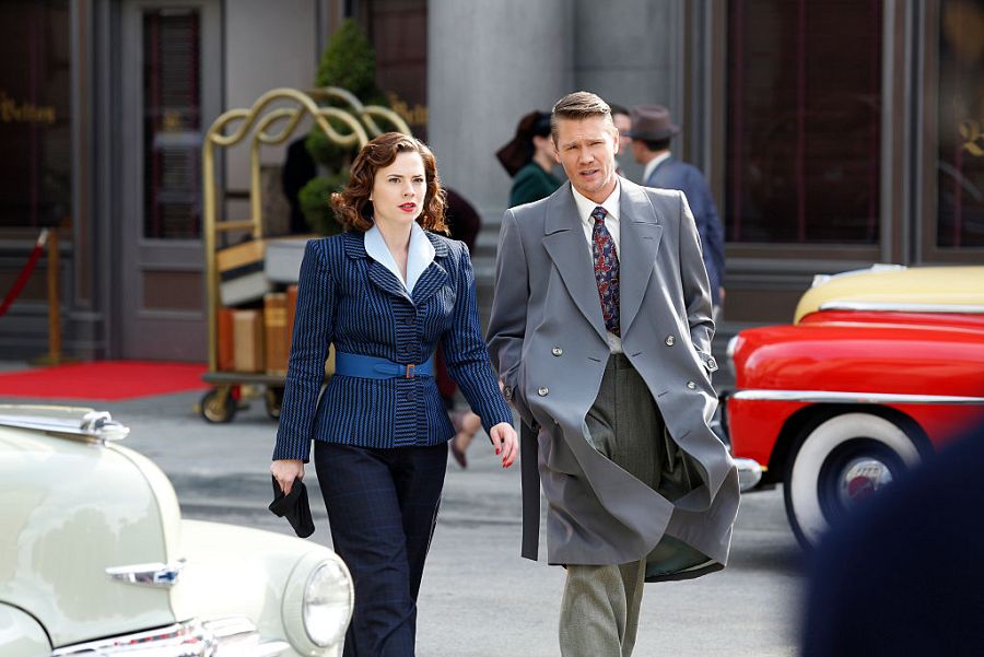 Peggy Carter (Hayley Atwell) y Jack Thompson (Chad Michael Murray) en la primera temporada de la serie de ABC 'Marvel's Agent Carter'