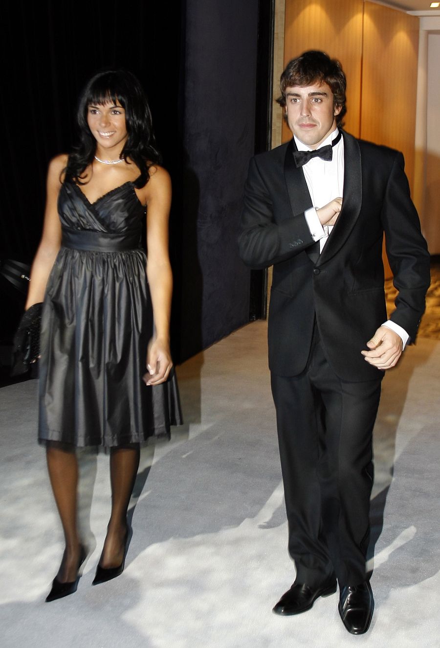 El piloto de Fórmula 1 Fernando Alonso y la cantante Raquel del Rosario en Mónaco