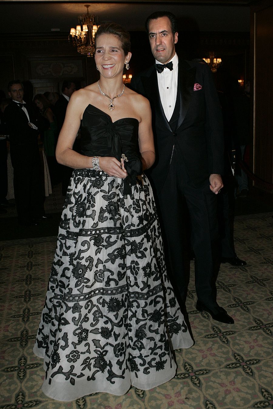 Los duques de Lugo, Jaime de Marichalar y la infanta Elena de Borbón, en una entrega de medallas en Nueva York, 2006