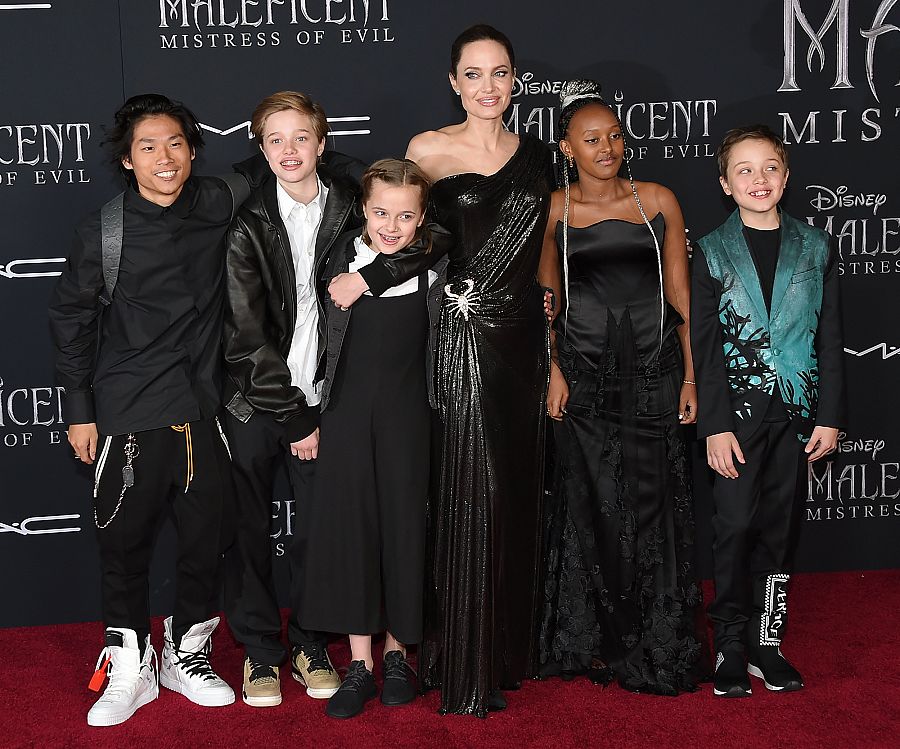 Angelina Jolie con sus hijos y sin Brad Pitt en el preestreno de 'Maléfica'