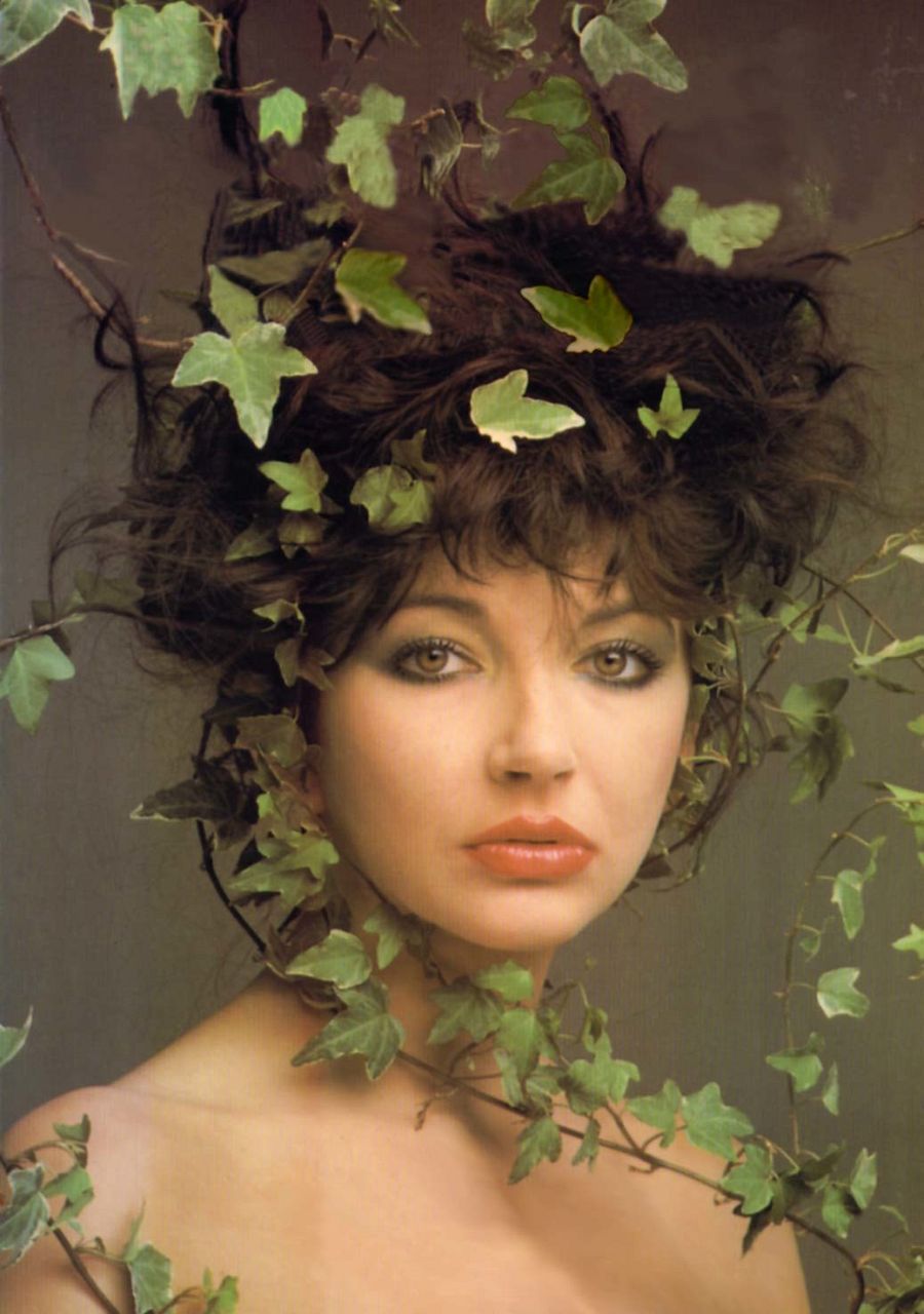 Kate Bush, fotografiada por Clive Arrowsmith