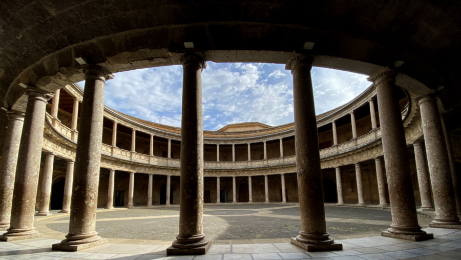 Aquí la Tierra - Palacio de Carlos V en La Alhambra