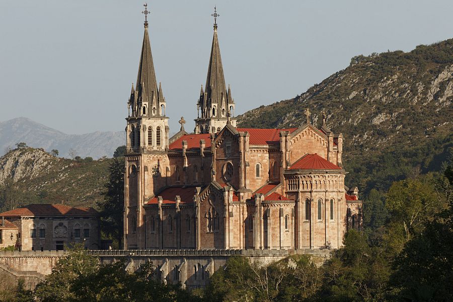 Aquí la Tierra - Basílica de Santa María la Real