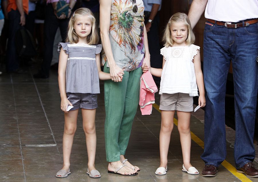 La princesa Leonor y la infanta Sofía en Palma de Mallorca en 2012