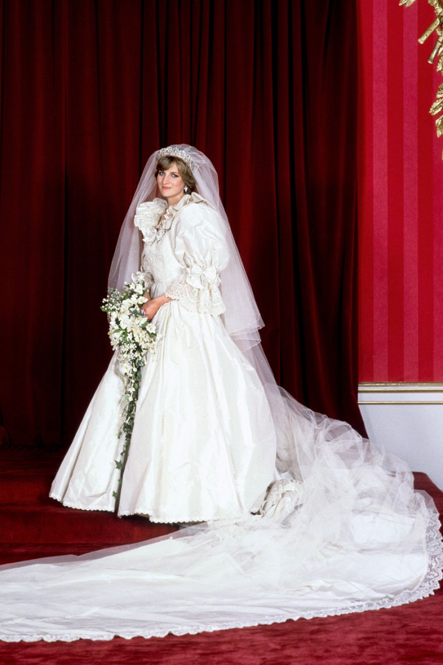 Vestidos de novia rojos, Vestidos de princesa, Vestidos de novia