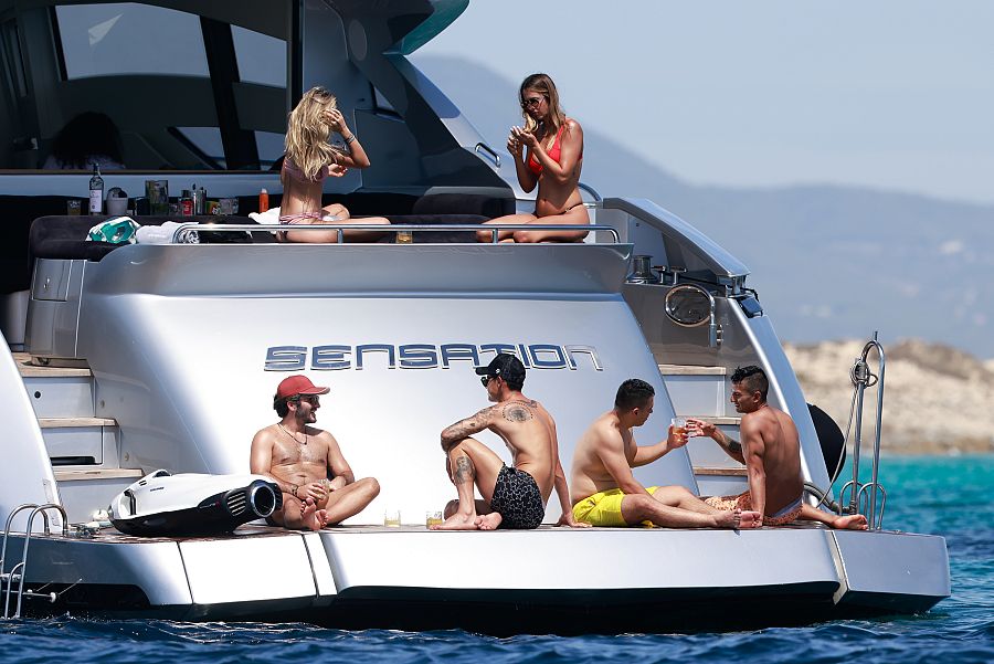 James Rodríguez, de vacaciones en Ibiza