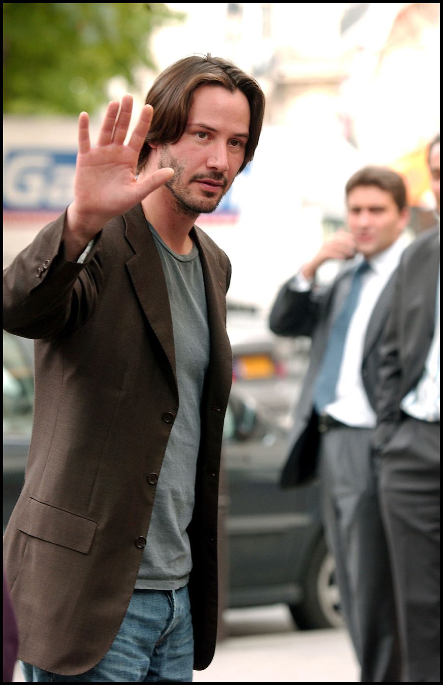 Keanu Reeves esquiva a la prensa en París