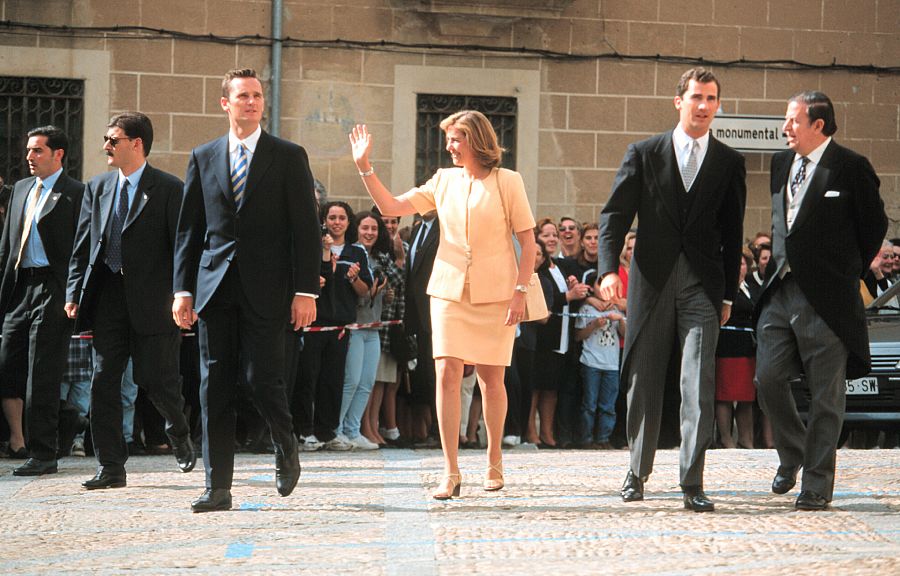 Iñaki Urdangarín, la Infanta Cristina y el entonces Príncipe Felipe en la boda de Xandra Falcó y Jaime Carvajal y Hoyos