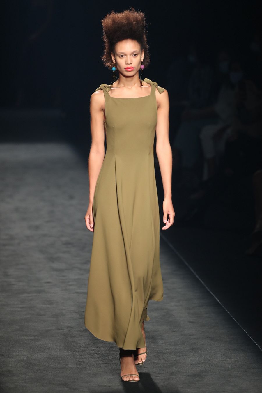 MBFWM: MBFWM: DESFILE DE LA FIRMA MARCOS LUENGO