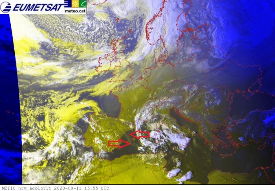 Imagen de satélite de Eumetsat en la que se observa el humo de los incendios de EE.UU. sobre la península.