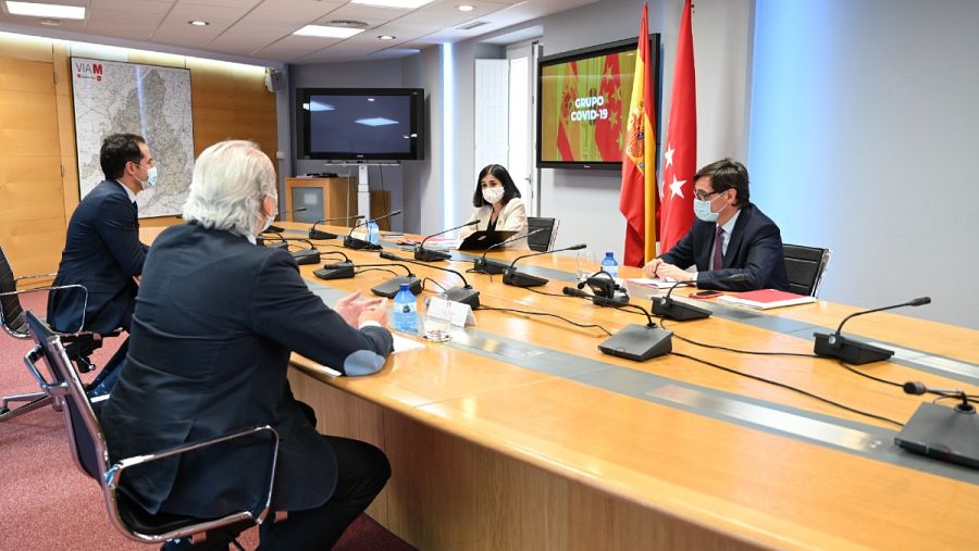 El ministro de Sanidad, Salvador Illa, y la ministra de Política Territorial, Carolina Darias, se han reunido con el vicepresidente madrileño, Ignacio Aguado, y el consejero de Sanidad, Enrique Ruiz Escudero, en la primera reunión del Grupo COVID-19.