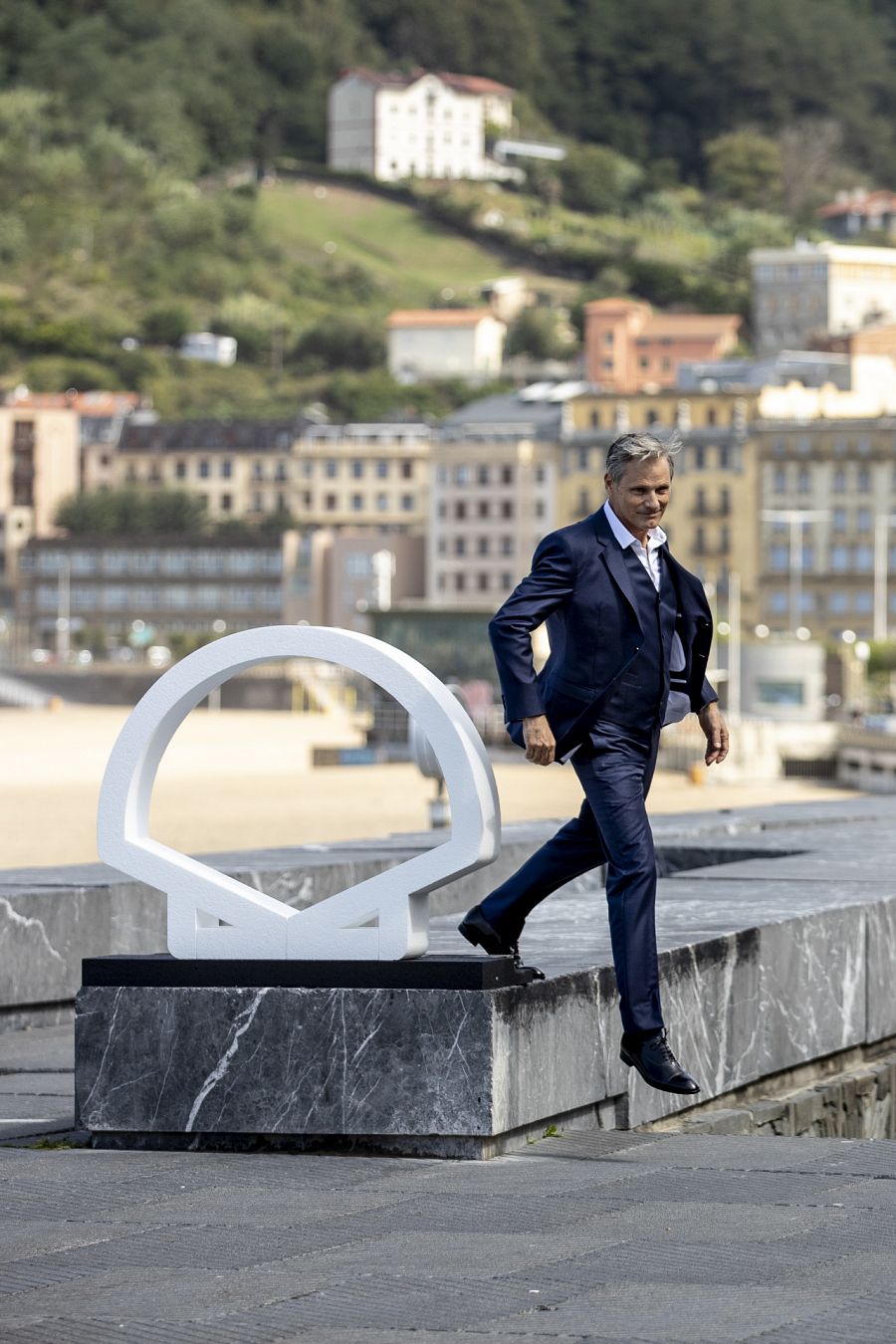 Viggo Mortensen durante el photocall de 'Falling' en la terraza del Auditorio Kursaal, en el Festival de cine de San SebastiánG